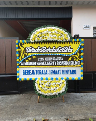 Papan Bunga Duka di Karang Ketuan