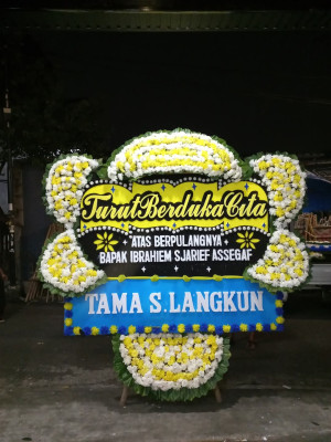 Papan Bunga Duka di Karang Ketuan
